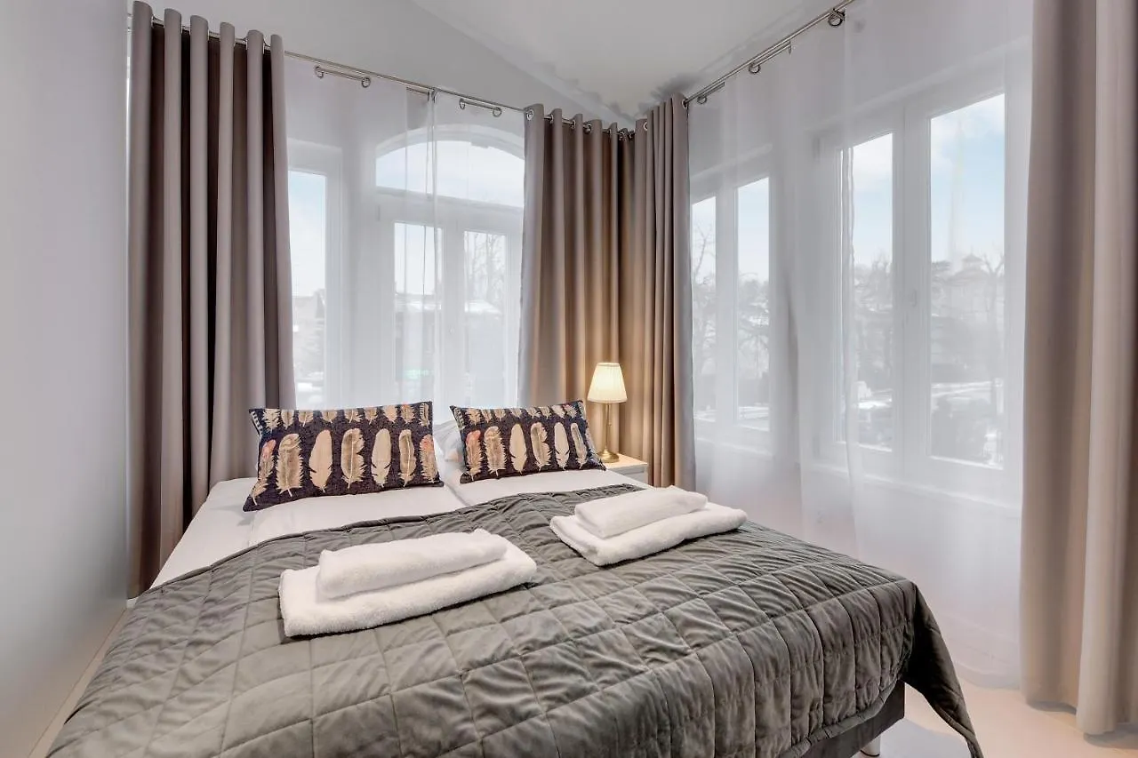 Lion Apartments - Chopina 29 With Parking 5 Min From The Beach And Center Sopot